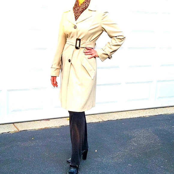 Jones New York TrenchCoat, Cream/Beige, Belted, Pockets, 10/12 - Picture 5 of 17